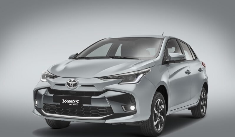 Toyota YARIS HB full