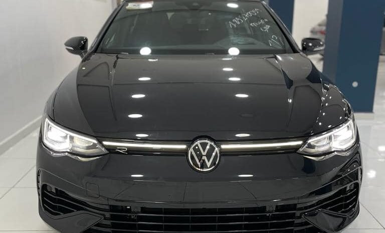 Volkswagen GOLF R32 full