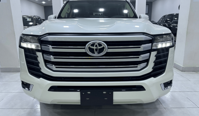 Toyota Land Cruiser 2022 GXR Twin Turbo full