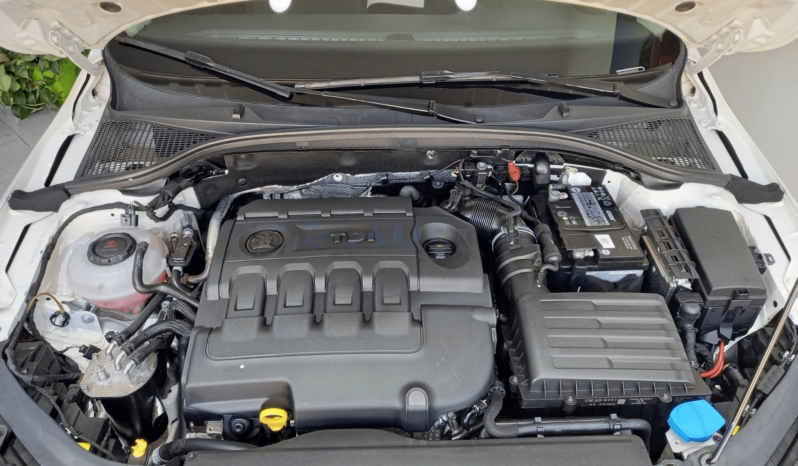 
Skoda Octavia 2020 Sensation full									