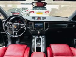 
Porsche Macan full									
