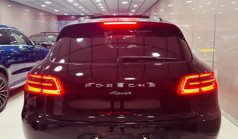
Porsche Macan full									