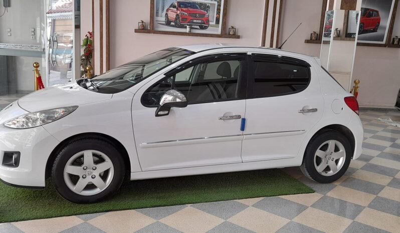 Peugeot 207 HDi full