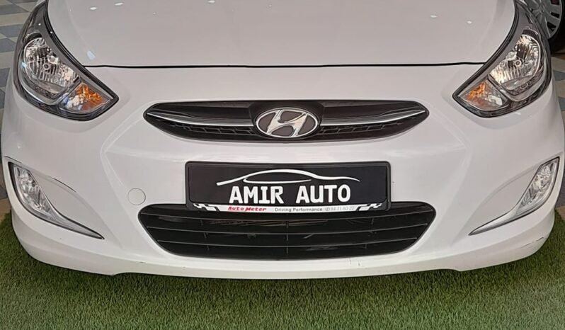 Hyundai Accent full