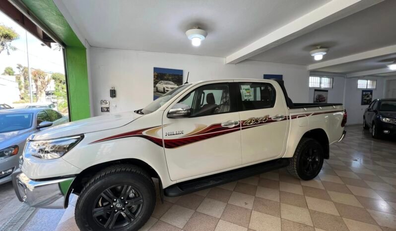 TOYOTA HILUX full
