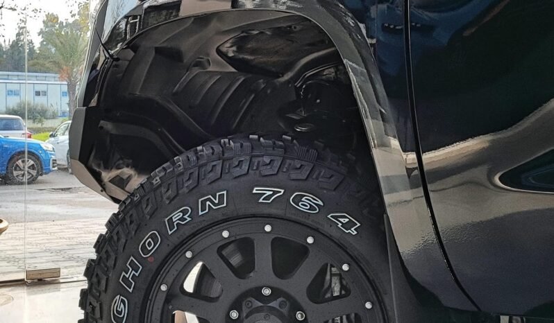 Toyota Tundra full