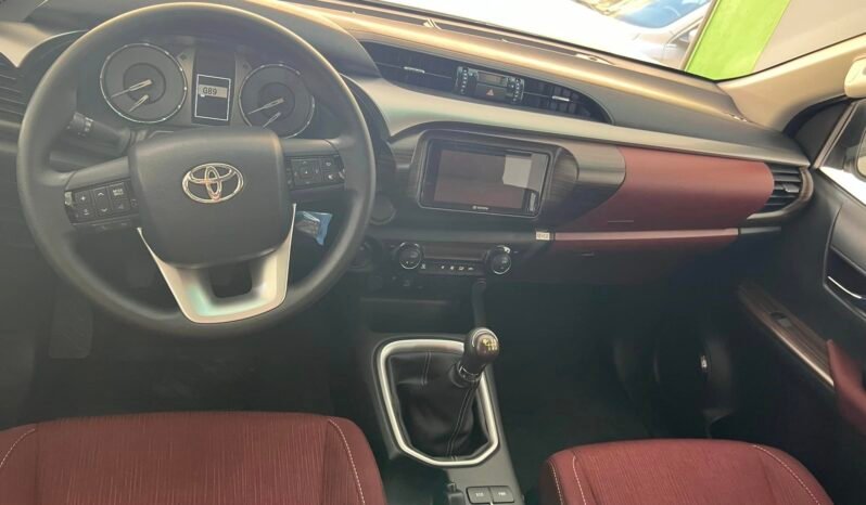 TOYOTA HILUX full
