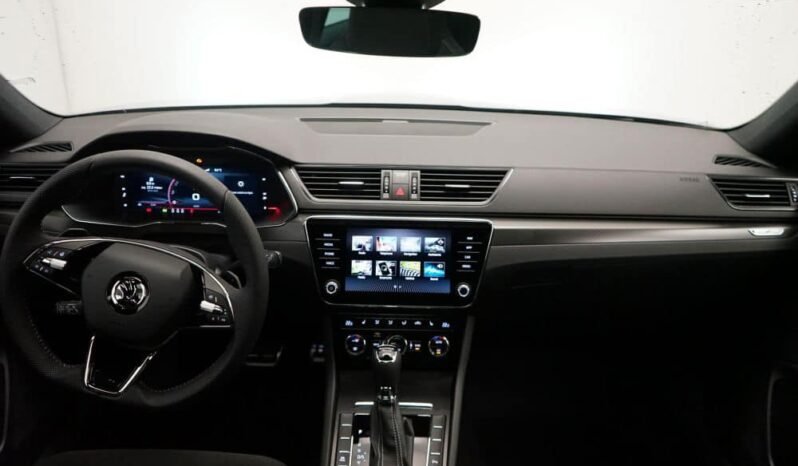 SKODA Superb Sportline full