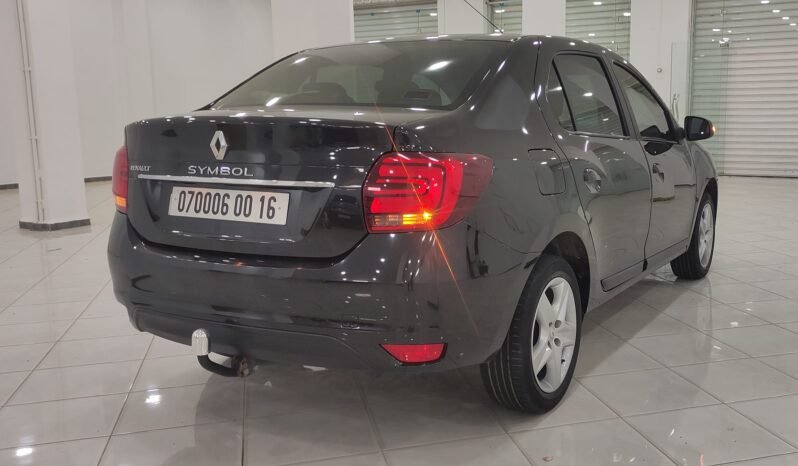 
Renault Symbol 2018 full									