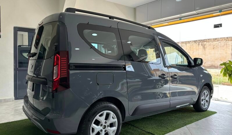 
Renault Express full									