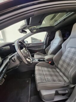 
Volkswagen Golf 8 2021 full									