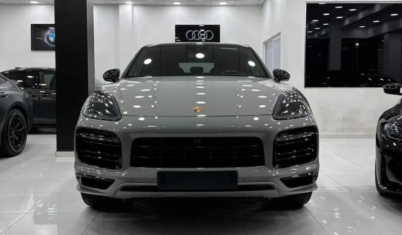 
Porsche Cayenne KIT GTS full									
