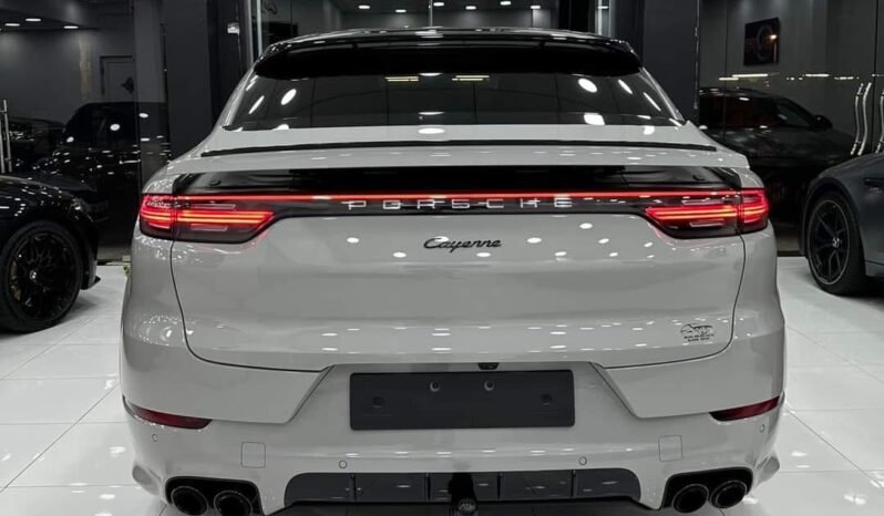 
Porsche Cayenne KIT GTS full									