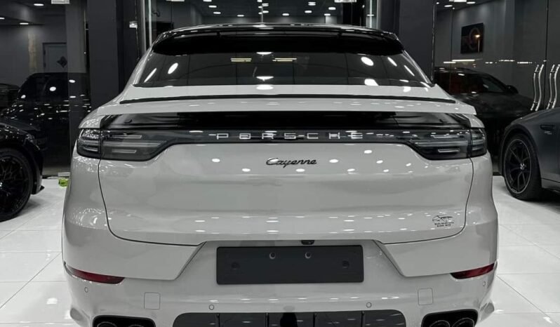 
Porsche Cayenne KIT GTS full									
