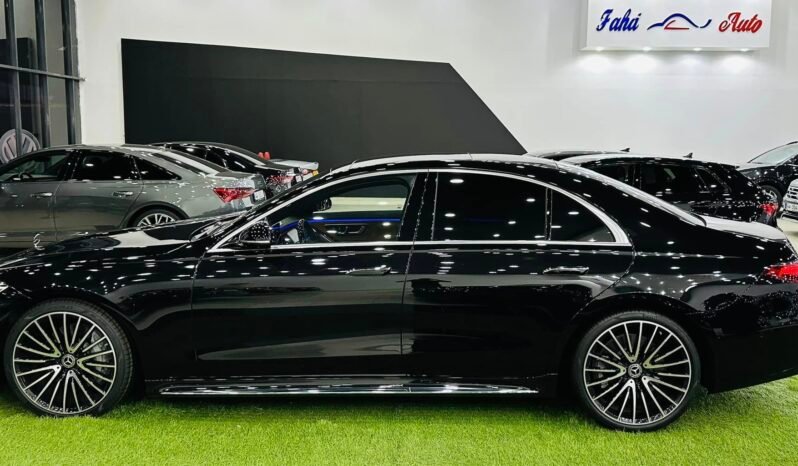 
Mercedes Benz Classe S580 AMG full									