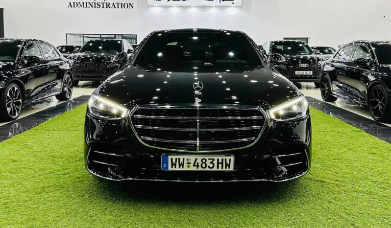 
Mercedes Benz Classe S580 AMG full									