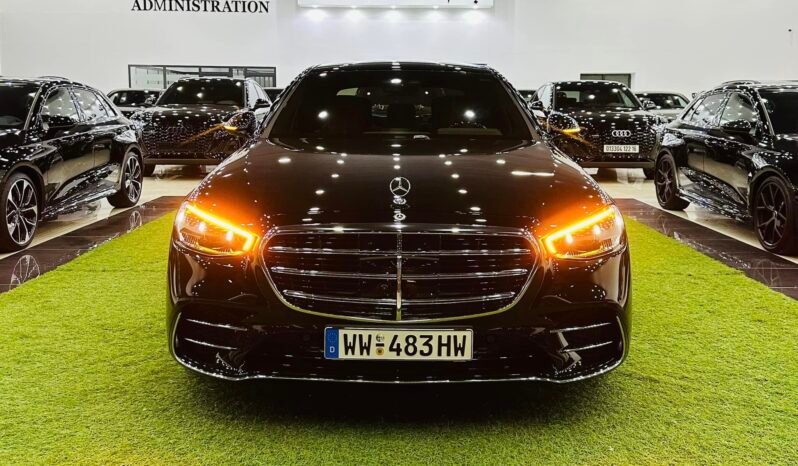 
Mercedes Benz Classe S580 AMG full									