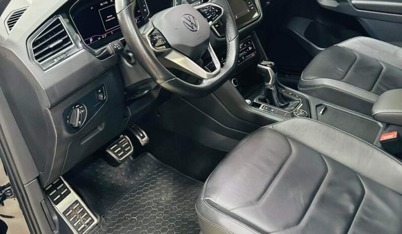 
Volkswagen Tiguan R-Line full									