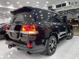 Toyota LAND Cruiser VXR 2021 full