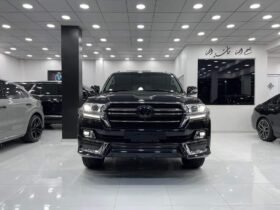 Toyota LAND Cruiser VXR 2021