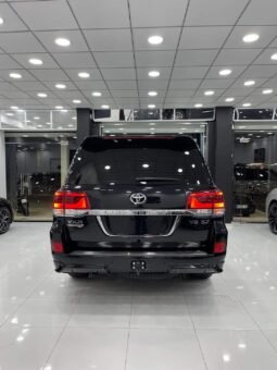 Toyota LAND Cruiser VXR 2021 full