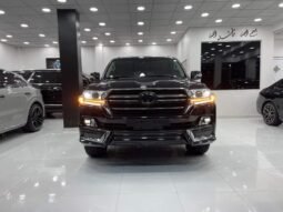 Toyota LAND Cruiser VXR 2021 full