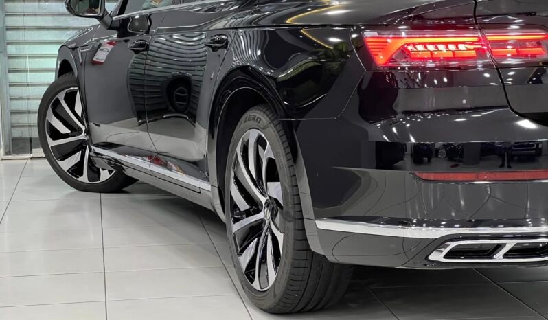 
Volkswagen Arteon R-Line full									