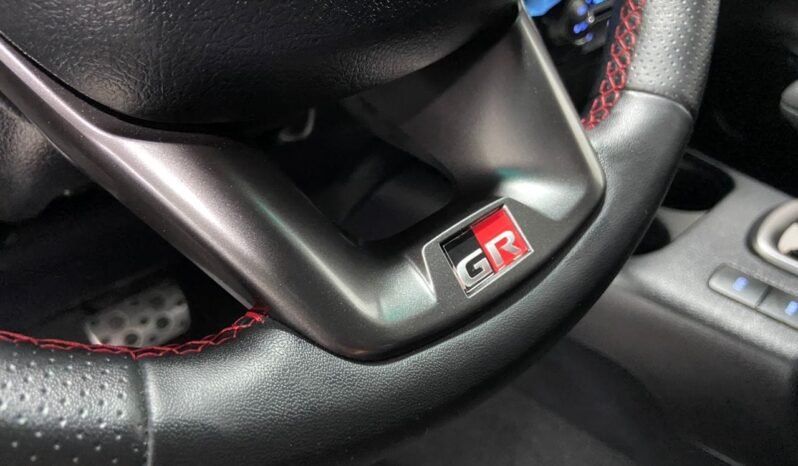 Toyota Hilux GR Sport full