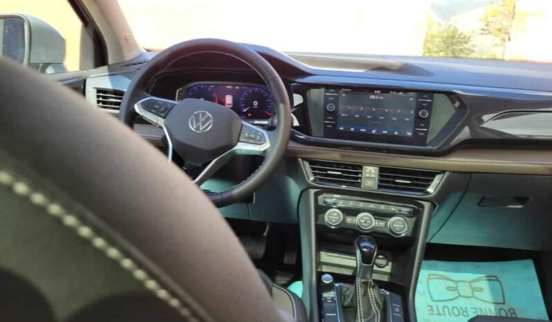 
Volkswagen Taos Canadien full									