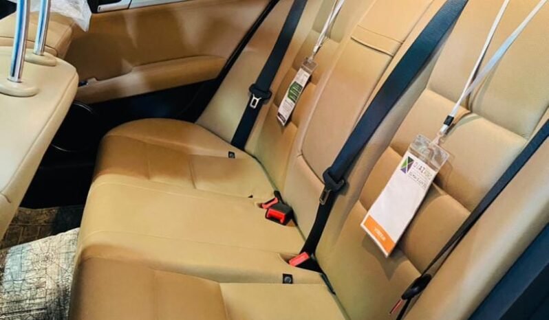 
Mercedes classe C 2014 full									