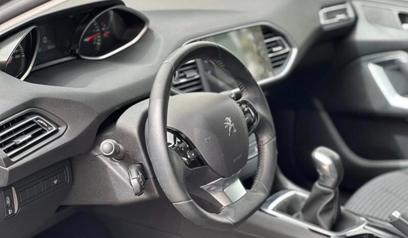 Peugeot 308 Allure 2021 full