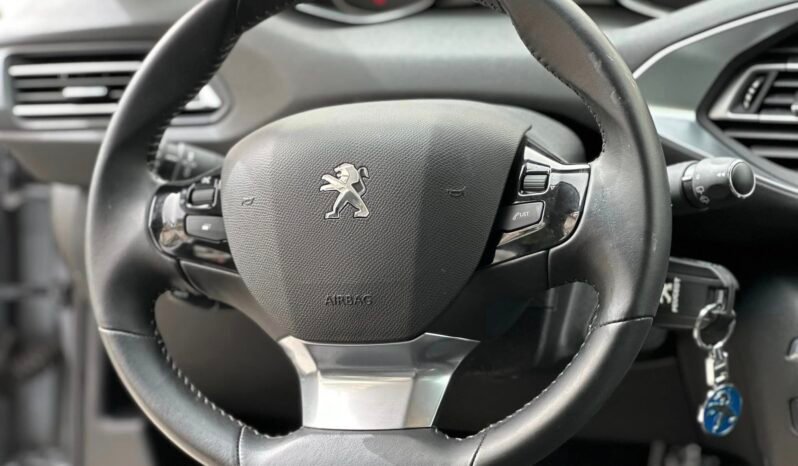 Peugeot 308 Allure 2021 full
