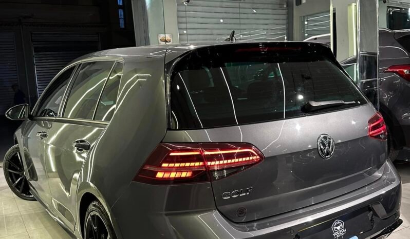 
Volkswagen Golf 7 R-Line 2018 full									