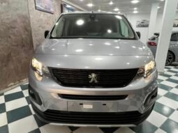 Peugeot Rifter Gt full