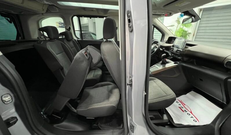 Peugeot Rifter Gt full
