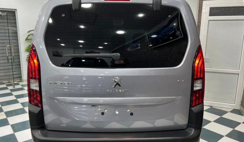 Peugeot Rifter Gt full