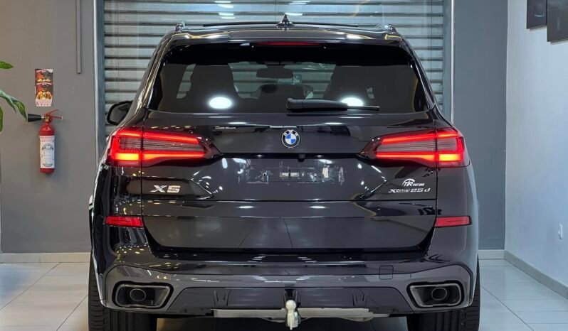 
BMW X5 xDrive 2020 full									