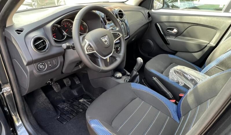 
Dacia Sandero Stepway 2023 full									