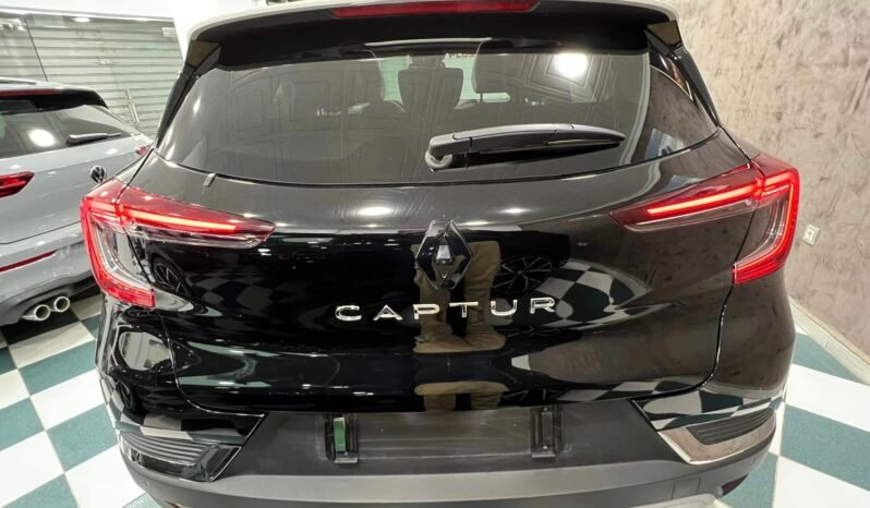 
Renault Captur 2023 full									
