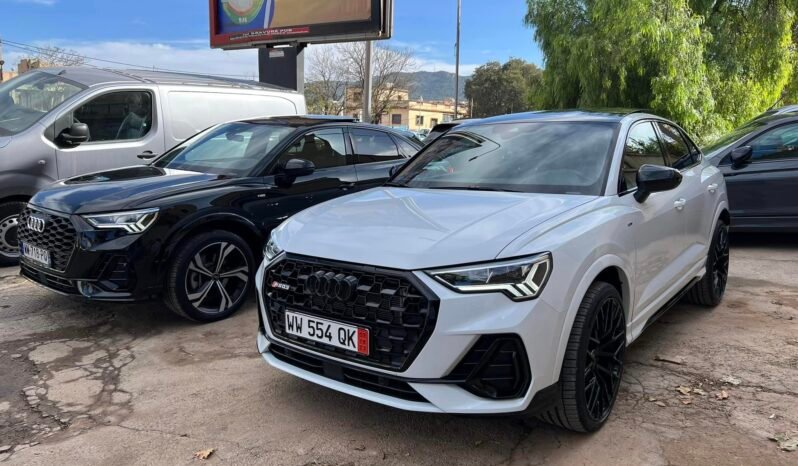 
Audi RS Q3 Sportback full									