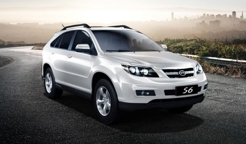 byd s6 front cross side view 971 | car-dz